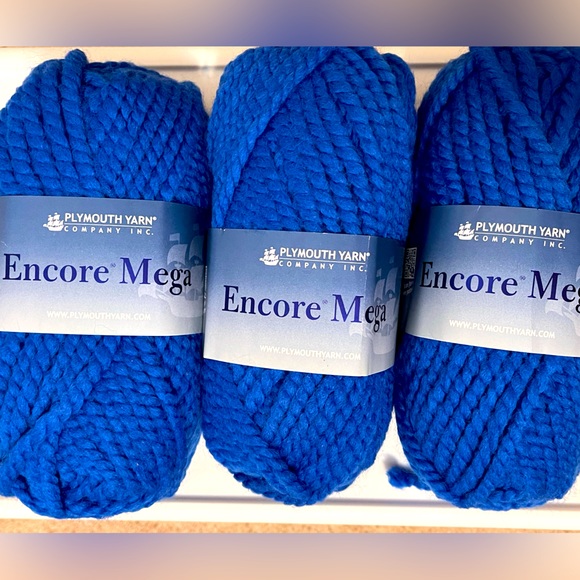 Plymouth Encore Mega yarn. Bulky and cozy! 🧶 - Picture 1 of 2